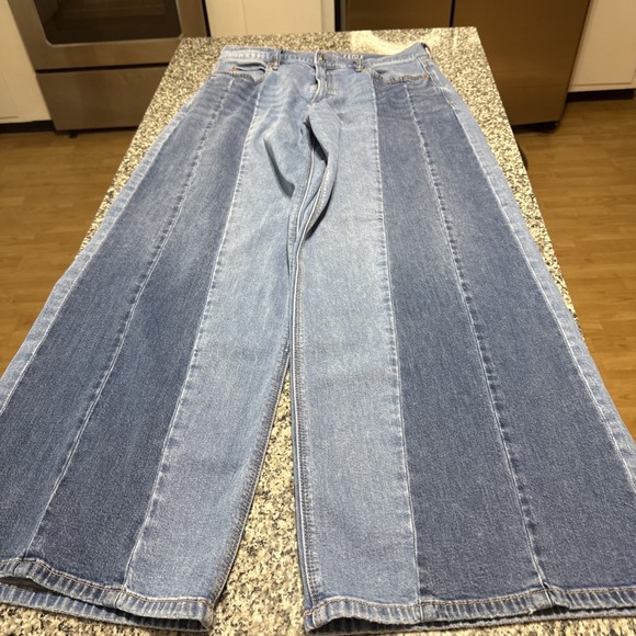 American Eagle Outfitters Denim - American Eagle Jeans Women's Low Rise Ultra Wide Leg Baggy Style Denim Size 4